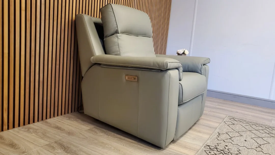 G PLAN 'ELLIS' LEATHER ARMCHAIR WITH TRIPLE POWER RECLINERS IN CAMBRIDGE OLIVE - Image 8