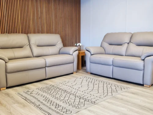 G PLAN 'SEATTLE' 3 SEATER & 2 SEATER LEATHER SOFA SET
