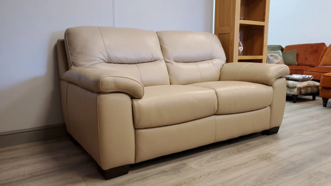 FURNITURE VILLAGE 'HETTY' 3 SEATER & 2 SEATER LEATHER SOFA SET - Image 7