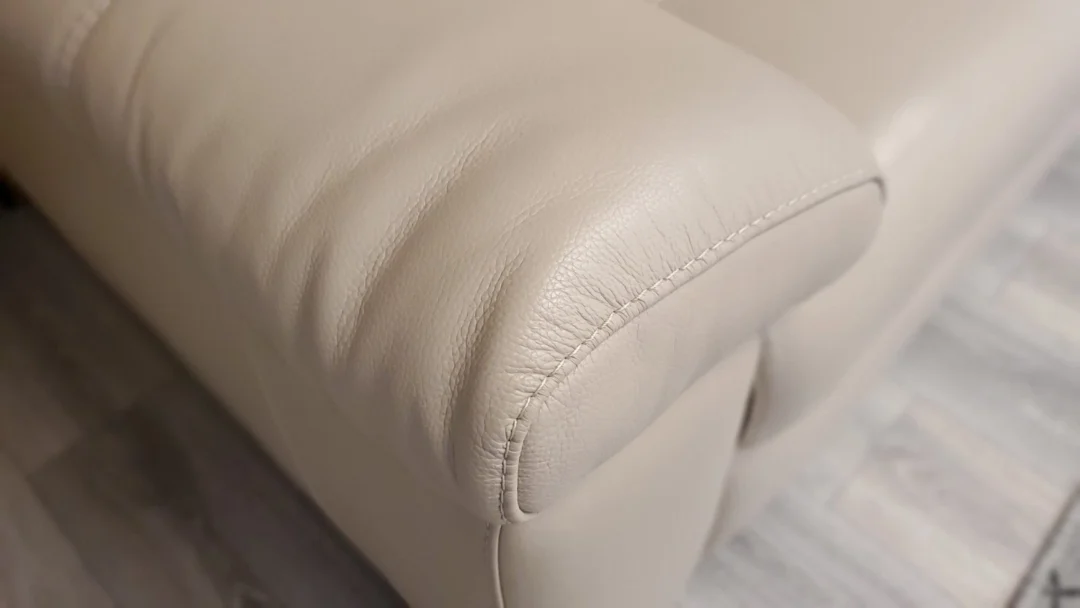 FURNITURE VILLAGE 'HETTY' 3 SEATER & 2 SEATER LEATHER SOFA SET - Image 9