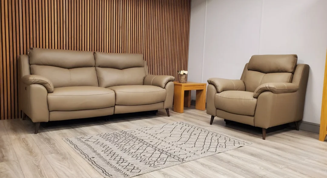EX BARKER & STONEHOUSE CAMEROON 3 SEATER SOFA & CHAIR WITH POWER RECLINERS - Image 2
