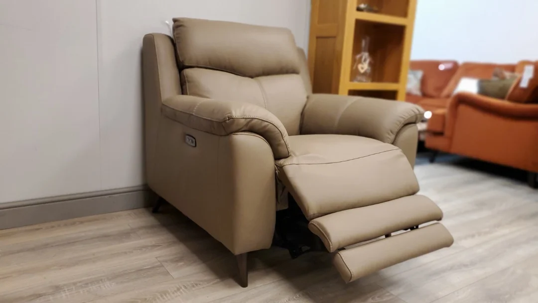EX BARKER & STONEHOUSE CAMEROON 3 SEATER SOFA & CHAIR WITH POWER RECLINERS - Image 5