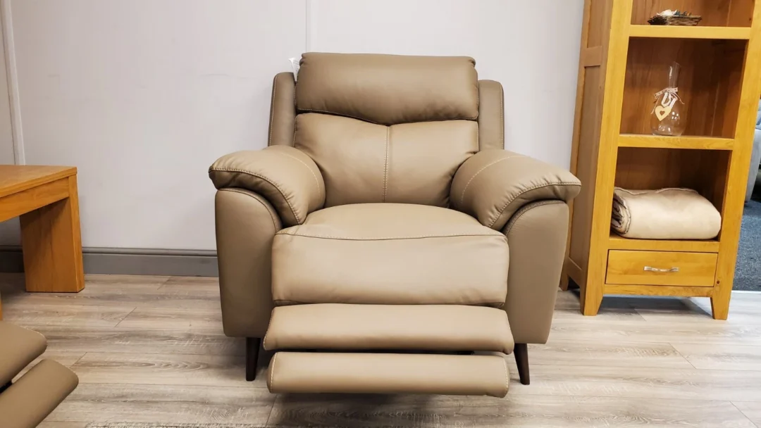 EX BARKER & STONEHOUSE CAMEROON 3 SEATER SOFA & CHAIR WITH POWER RECLINERS - Image 17