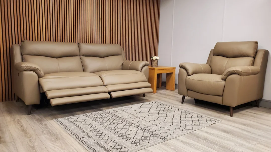 EX BARKER & STONEHOUSE CAMEROON 3 SEATER SOFA & CHAIR WITH POWER RECLINERS - Image 18