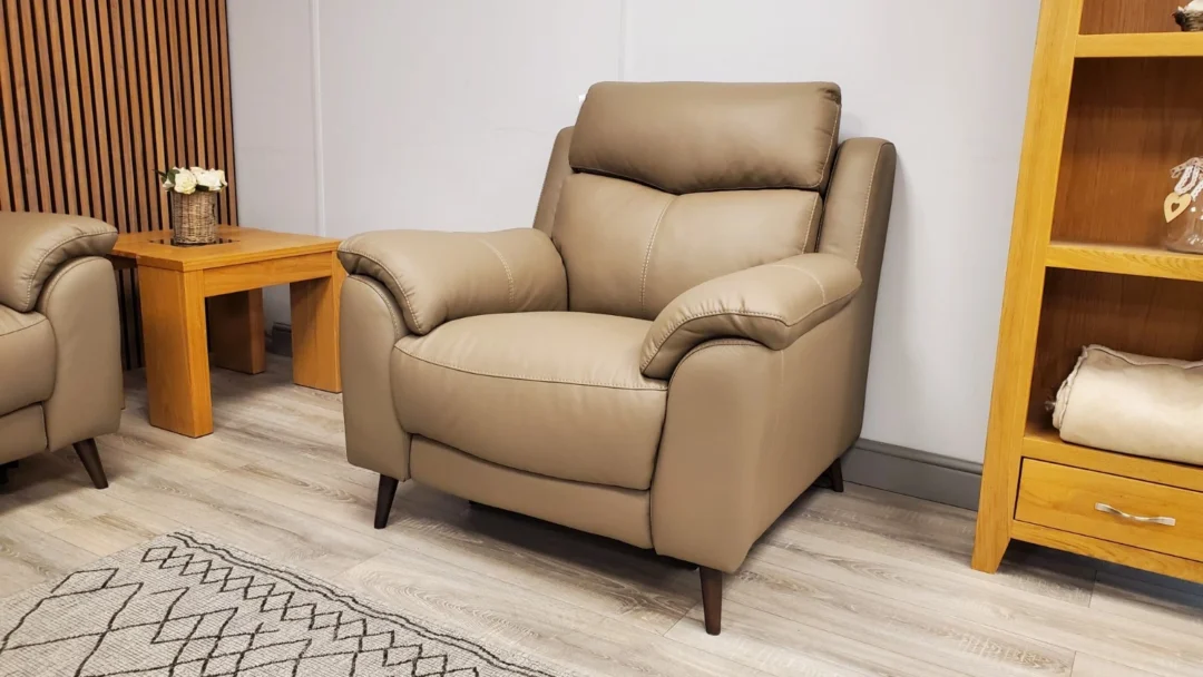 EX BARKER & STONEHOUSE CAMEROON 3 SEATER SOFA & CHAIR WITH POWER RECLINERS - Image 19