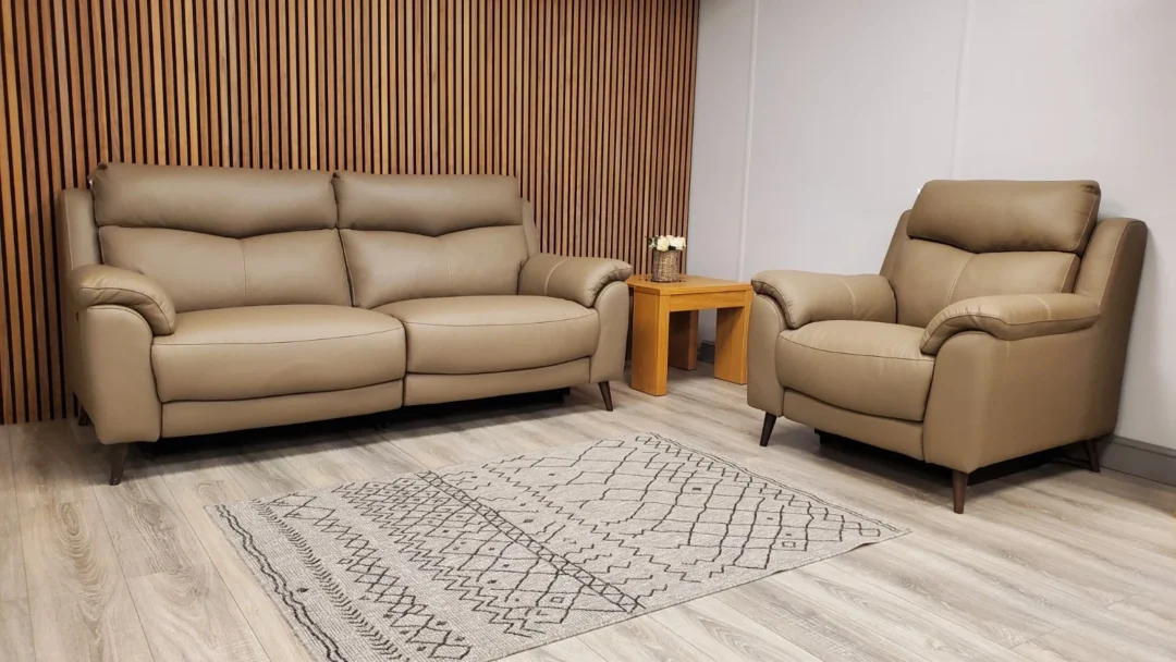 EX BARKER & STONEHOUSE CAMEROON 3 SEATER SOFA & CHAIR WITH POWER RECLINERS
