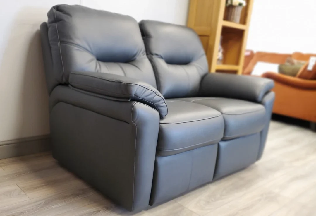 G PLAN SEATTLE 3 SEATER LEATHER SOFA WITH ELECTRIC RECLINERS & LUMBAR & 2 SEATER - Image 5