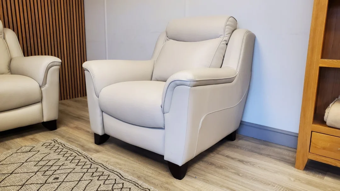 PARKER KNOLL MANHATTAN 3 SEATER SOFA, CHAIR & POWER RECLINING CHAIR IN COMO DOVE - Image 16