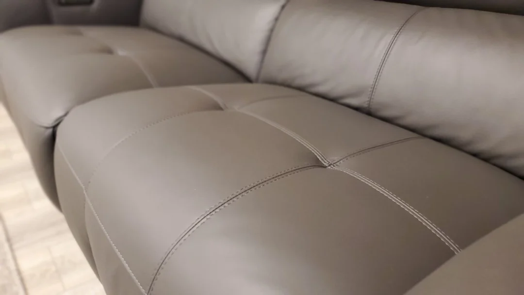 FURNITURE VILLAGE NEW YORK 3 SEATER LEATHER SOFA WITH POWER RECLINER & HEADRESTS - Image 3