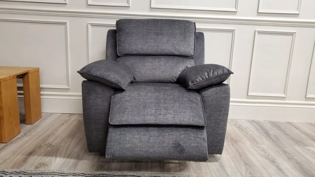 OAK FURNITURELAND 'GOODWOOD' 2 SEATER SOFA & TWO CHAIRS ALL WITH POWER RECLINERS - Image 3