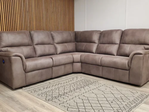 DFS 'AYLIN' POWER RECLINING CORNER SOFA WITH CHARGER PORTS (RRP £1799)